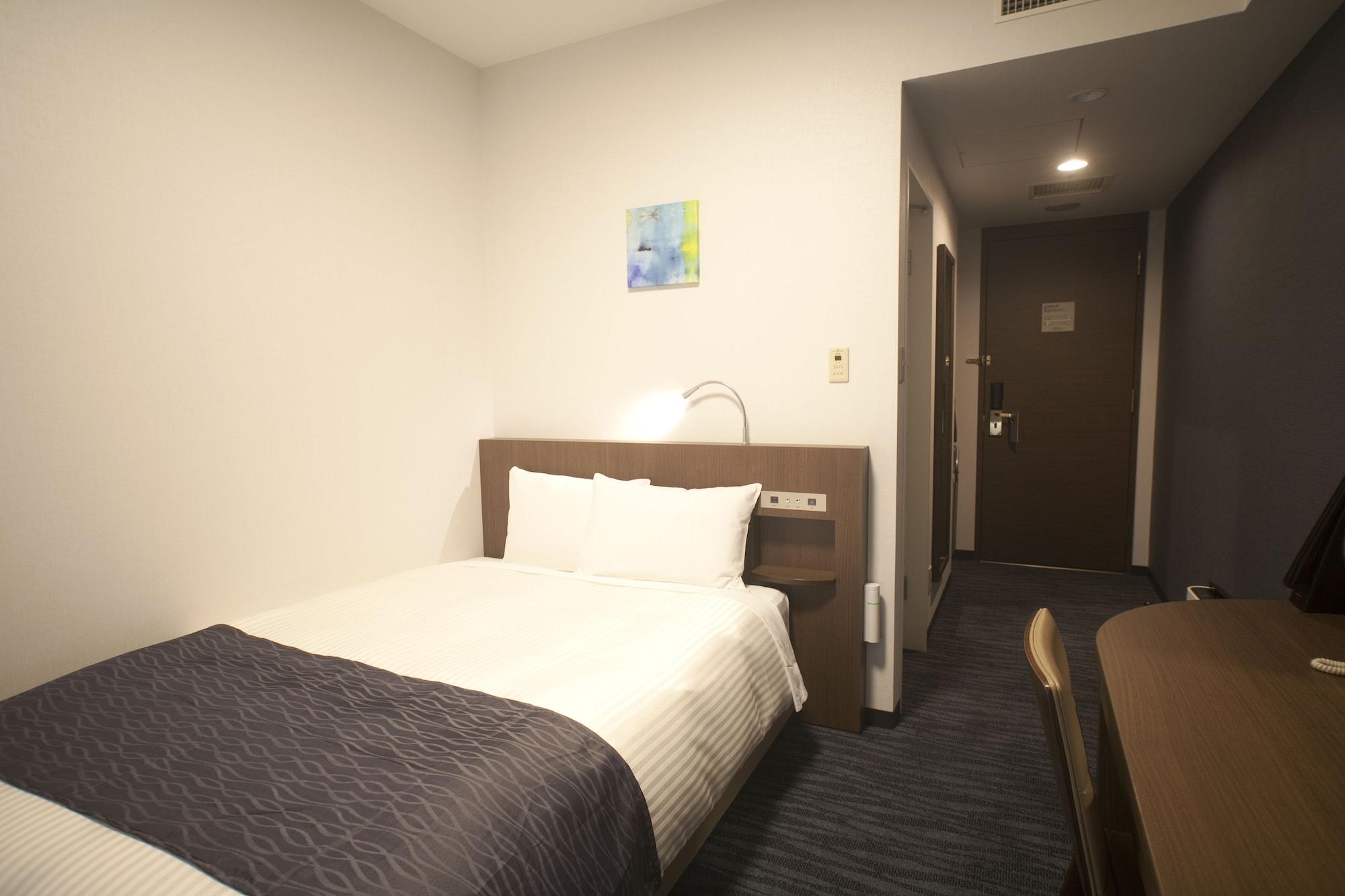 Hotel Port Plaza Chiba Exterior foto A room at the hotel