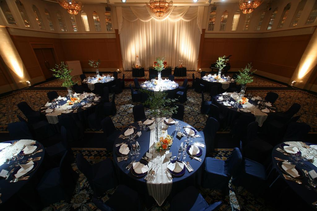 Hotel Port Plaza Chiba Exterior foto The ballroom at the 2007 National Spelling Bee